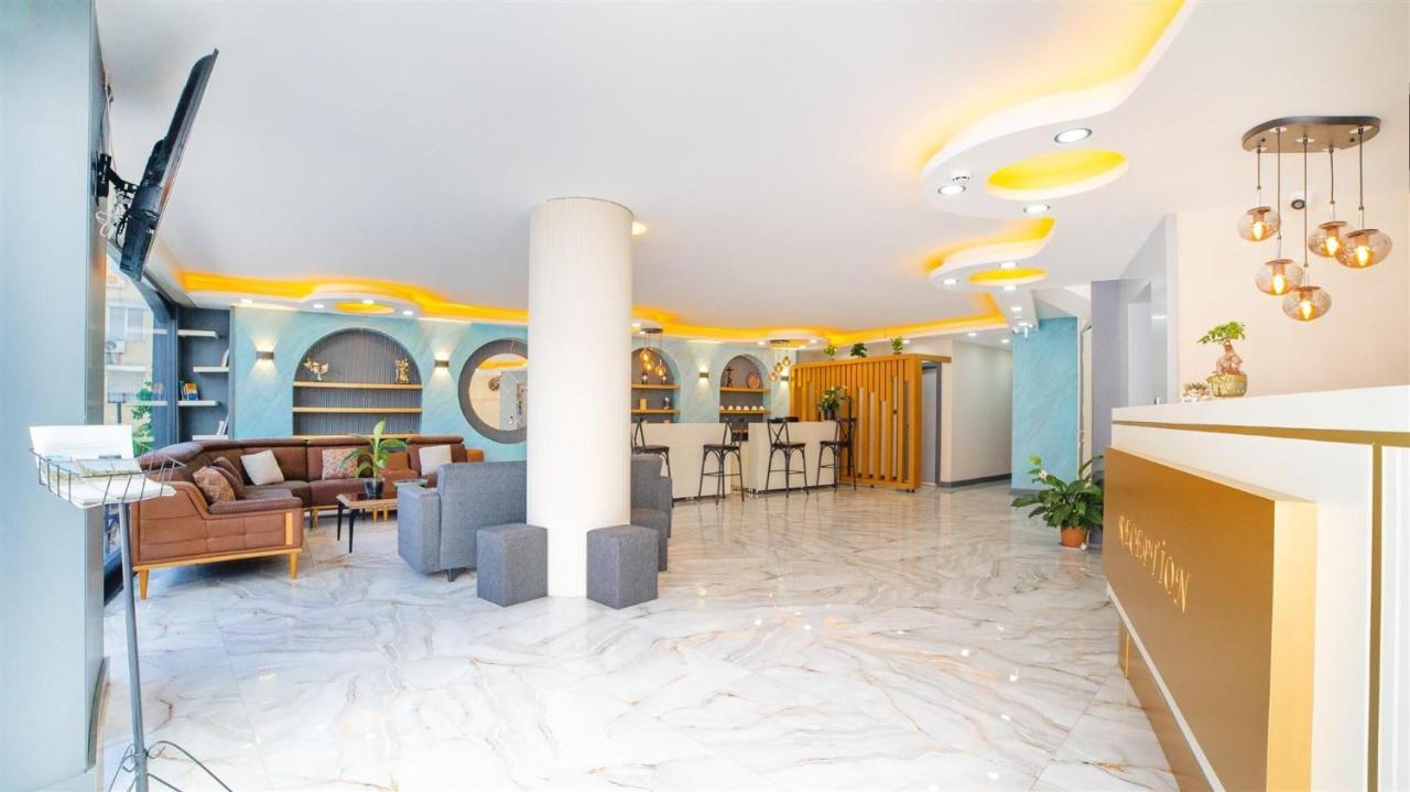Hotel Blue Marina &